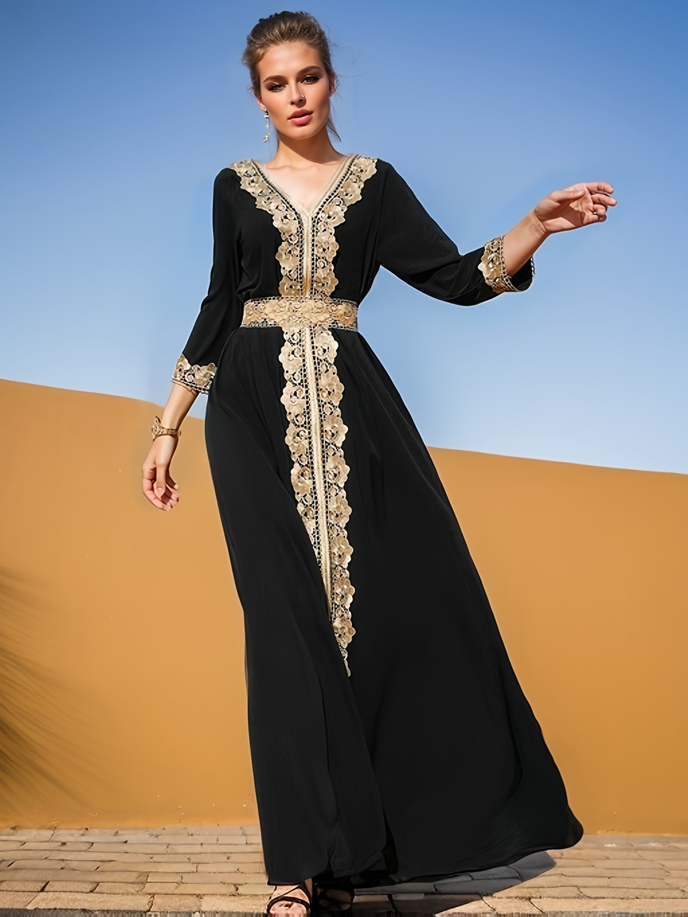 Robe caftan avec ceinture Brodée Doré